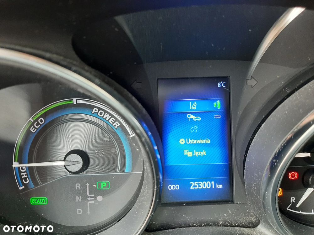 Toyota Auris 1.8 HSD Luna - 11