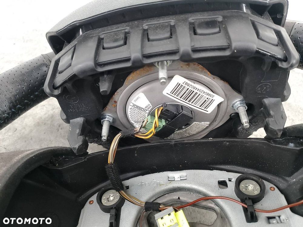 KIEROWNICA Z PODUSZKĄ BMW 1 E81 3057364  3051642 - 7