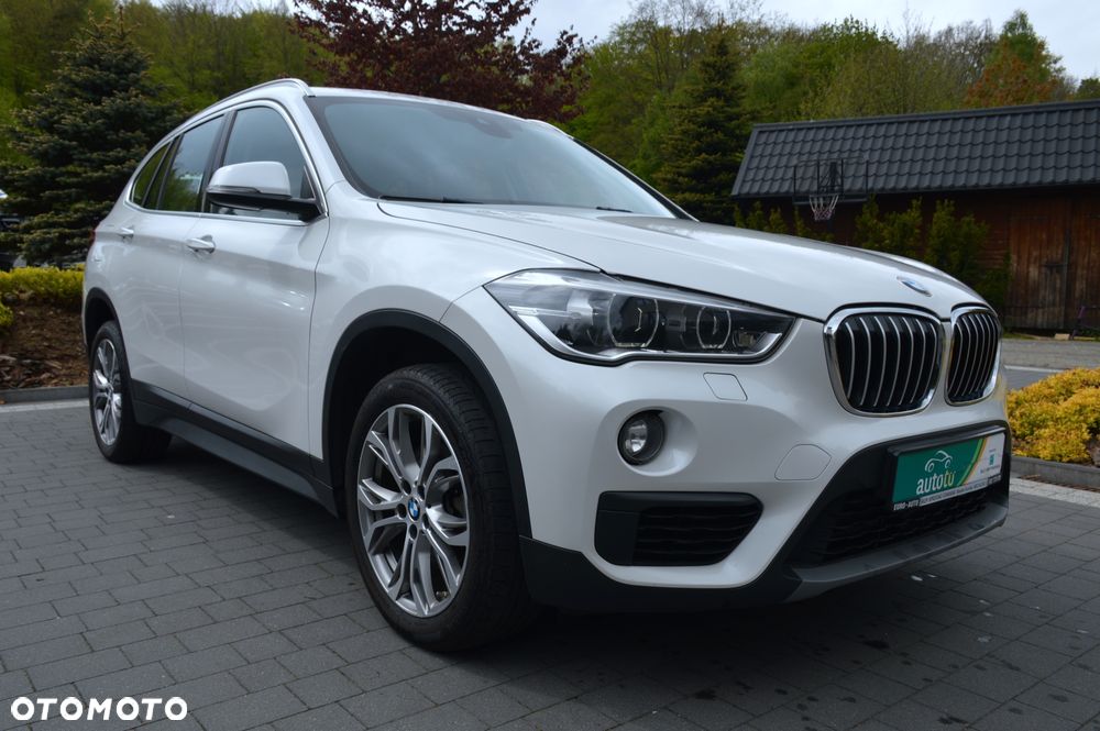 BMW X1 sDrive18d Business Edition - 11