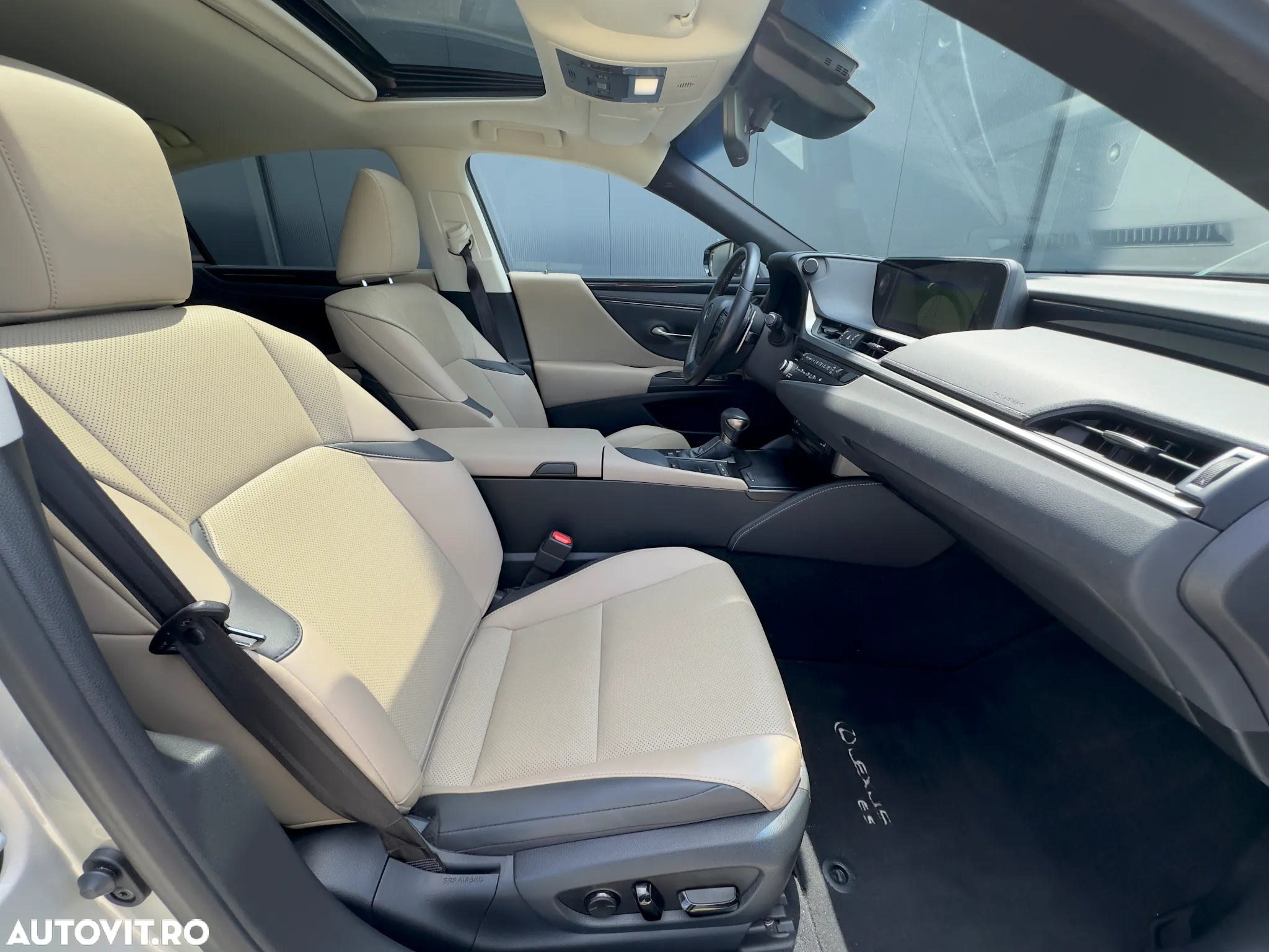 Lexus Seria ES 300h Executive Line - 23
