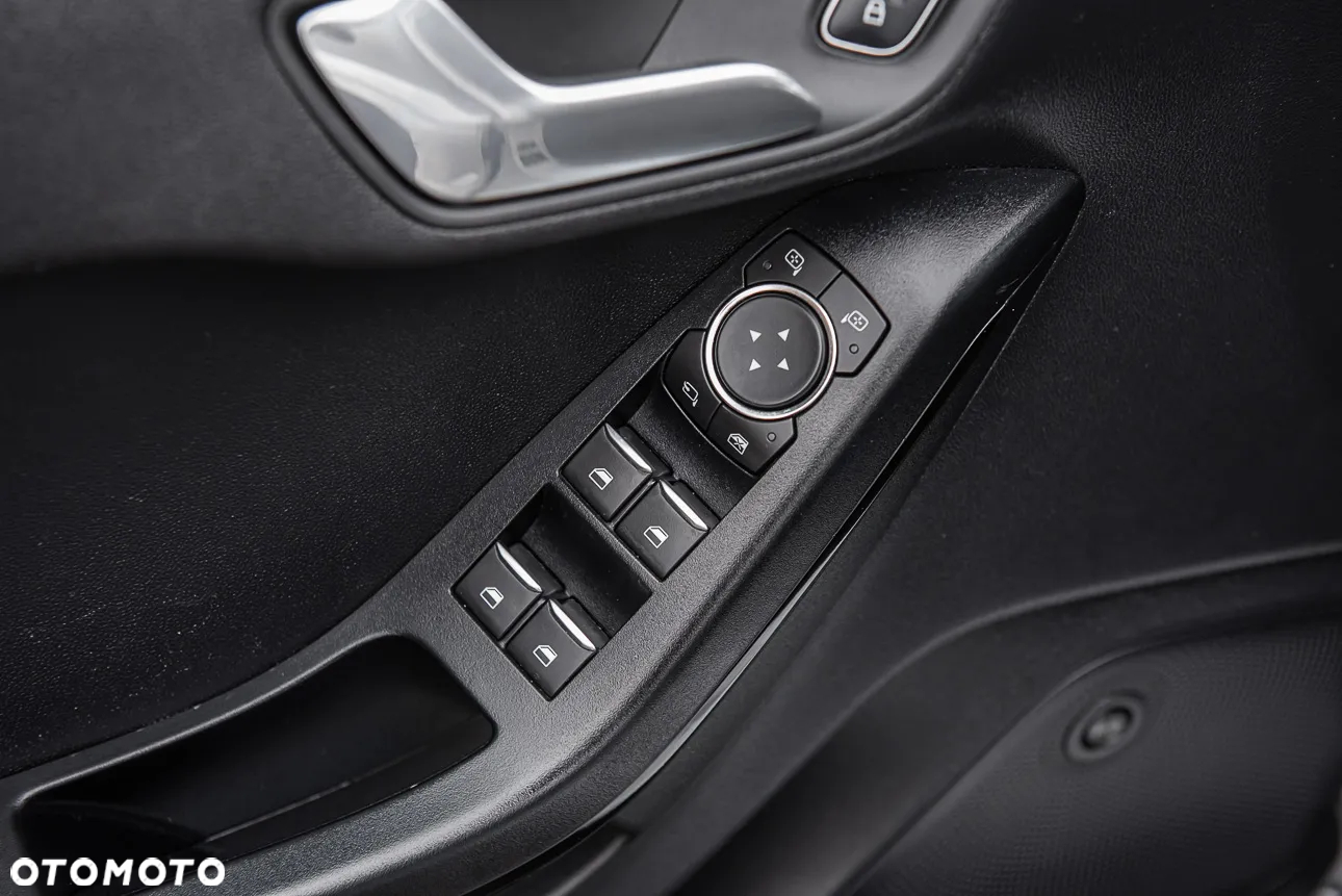 Ford Fiesta - 16