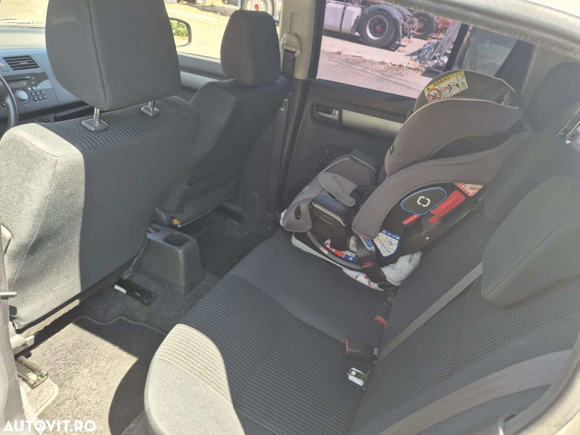 Suzuki Swift - 8
