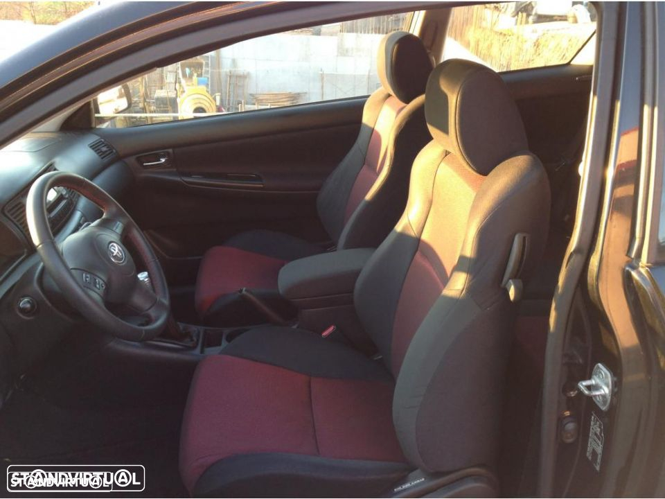 Toyota Corolla T-Sport 2006 para peças - 9