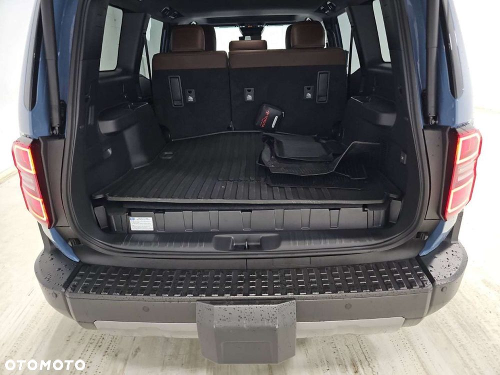 Toyota Land Cruiser - 4