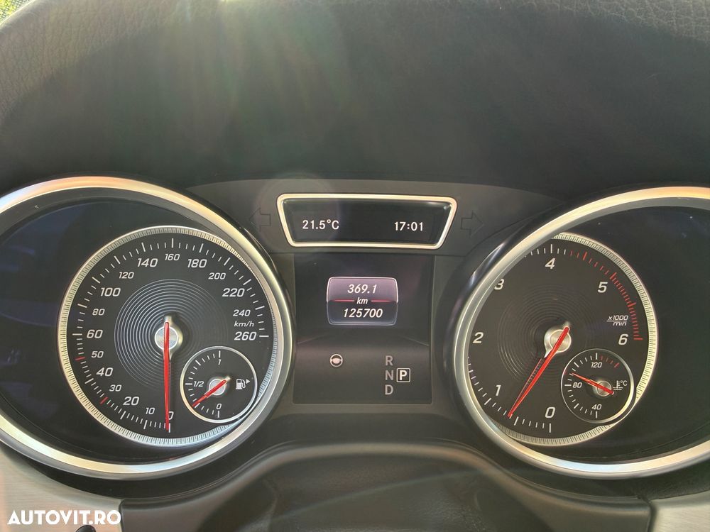 Mercedes-Benz GLE - 12