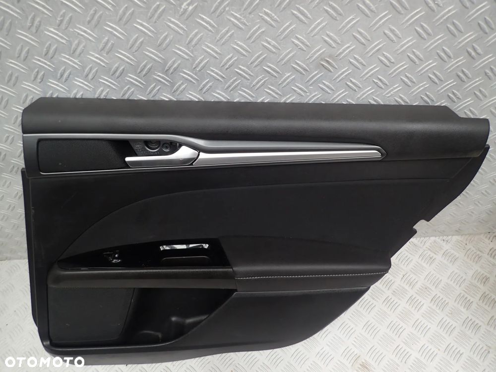 BOCZEK TAPICERKA PRAWY TYŁ FORD MONDEO MK5 DS73-F2658 - 2