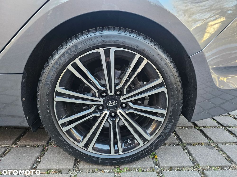 Hyundai i40 Kombi blue 1.7 CRDi DCT Premium - 27