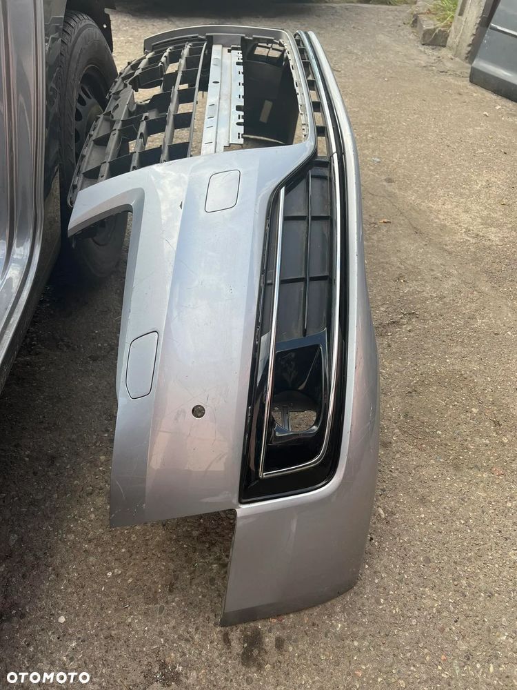 Zderzak Przedni  AUDI A8 D4 4H LIFT PDC SPRYSKIWACZE 4H0807233