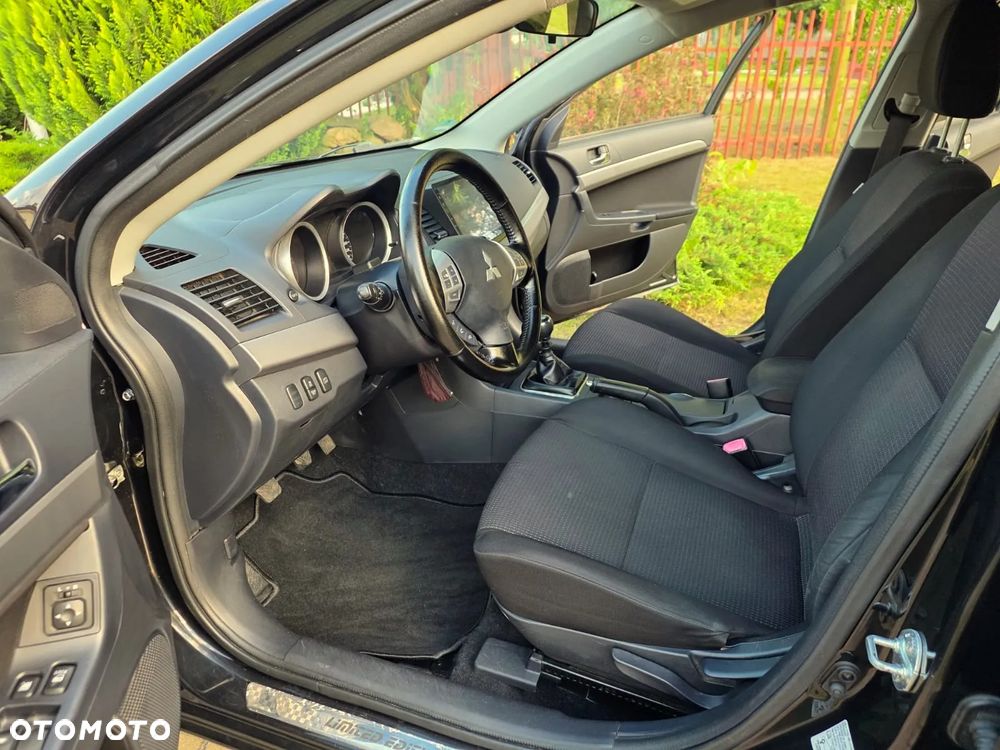 Mitsubishi Lancer 1.8 DID Instyle NAVI - 8