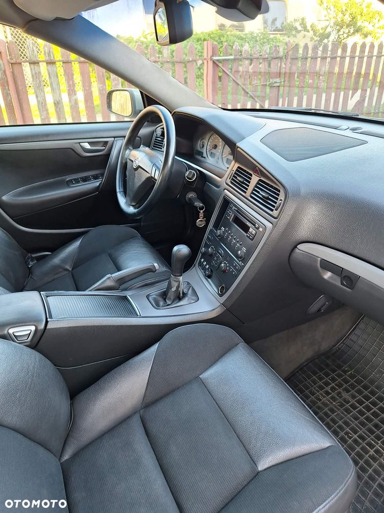 Volvo S60 2.4 Momentum - 8