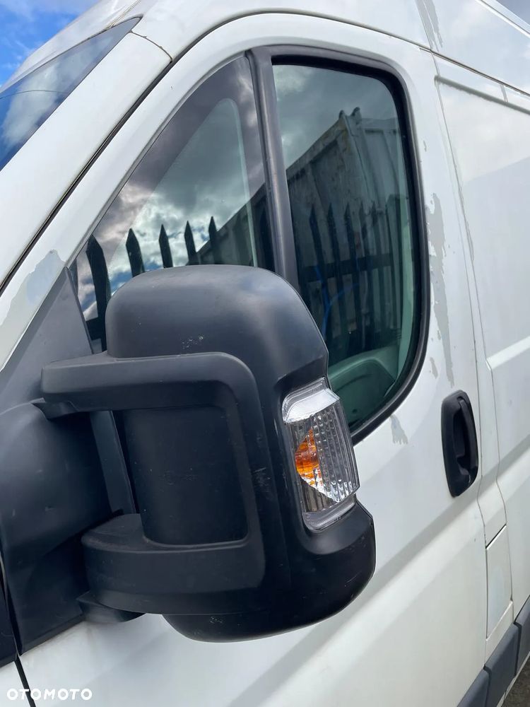 Peugeot BOXER 335 - 15