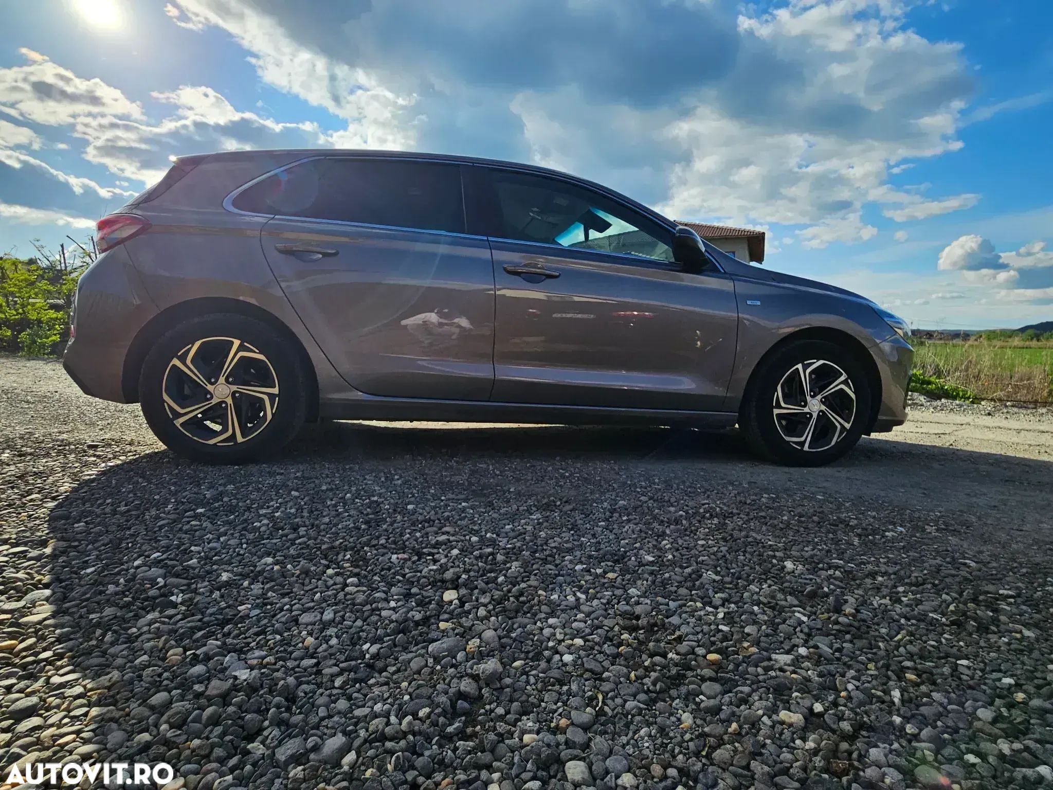 Hyundai i30 1.5 T-GDI 160CP MHEV 5DR M/T Highway - 1