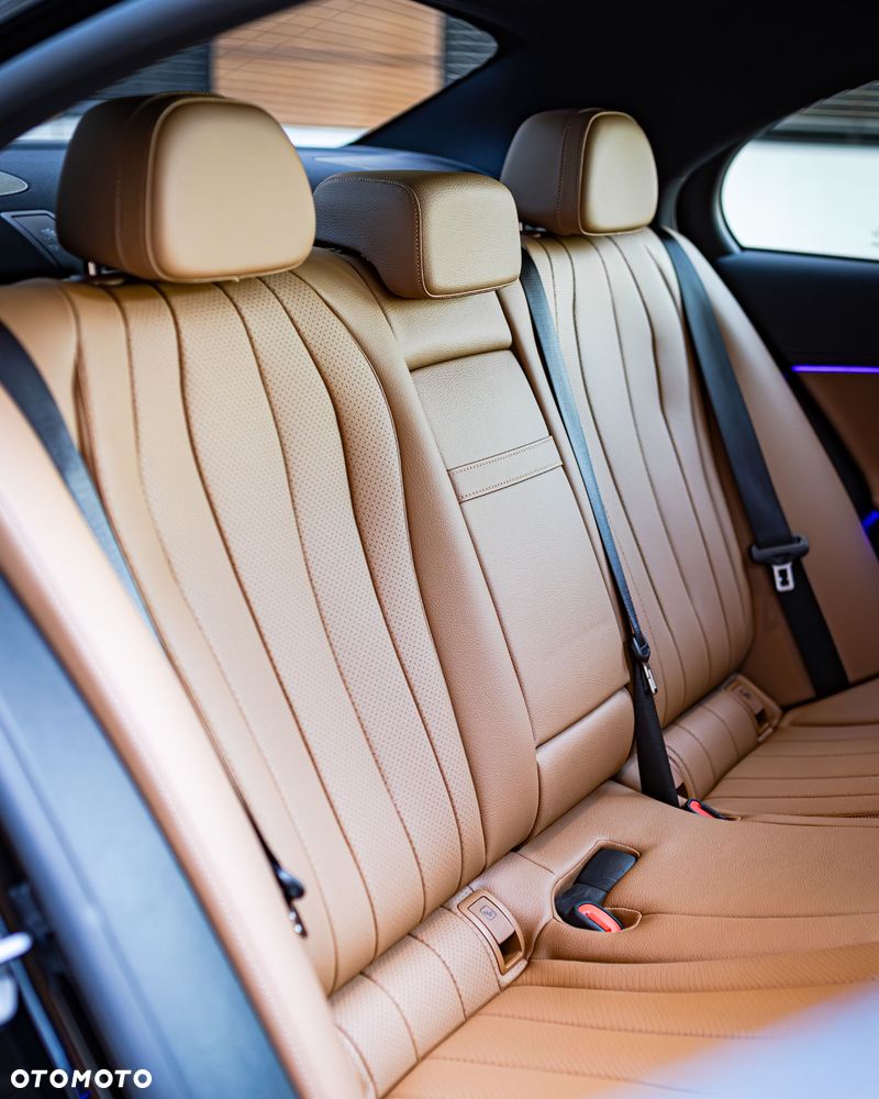 Mercedes-Benz Klasa E 220 d 4-Matic - 11