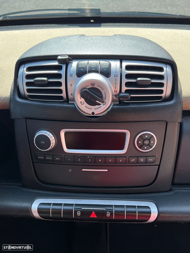 Smart ForTwo Coupé 1.0 mhd Pure 61 - 13
