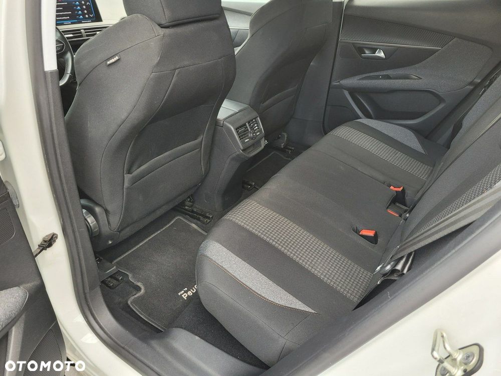 Peugeot 3008 - 11