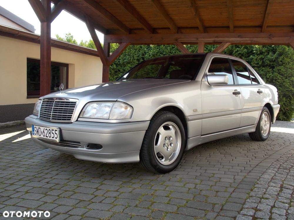 Mercedes-Benz Klasa C 220 D Elegance - 1