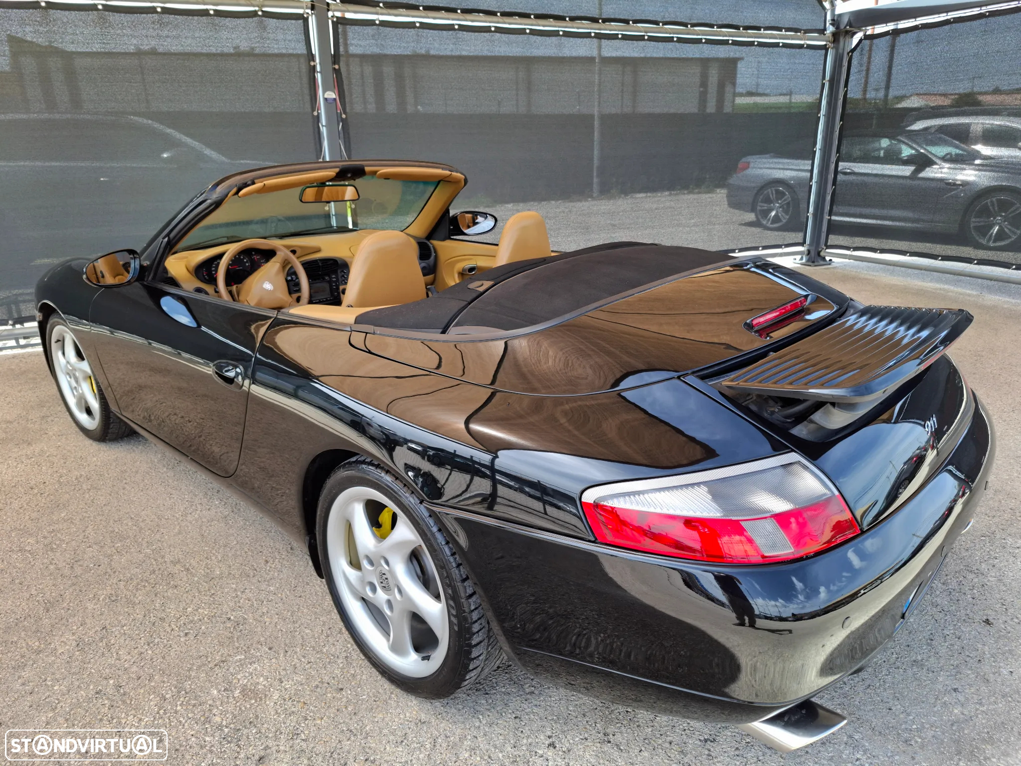 Porsche 911 (996) Carrera Cabrio - 26