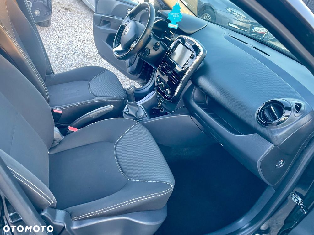 Renault Clio TCe 90 Luxe - 36