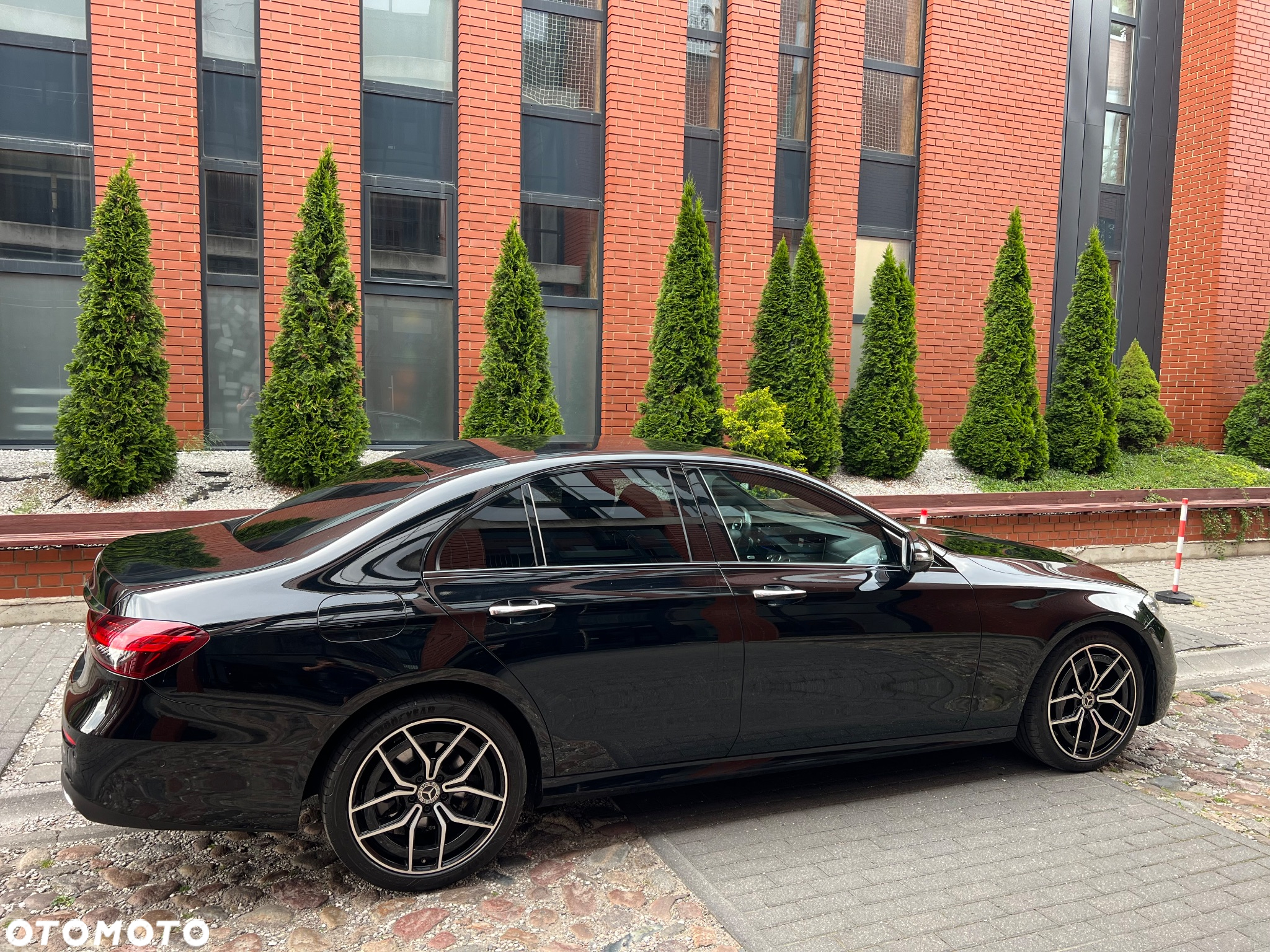 Mercedes-Benz Klasa E 220 d 9G-TRONIC AMG Line - 5