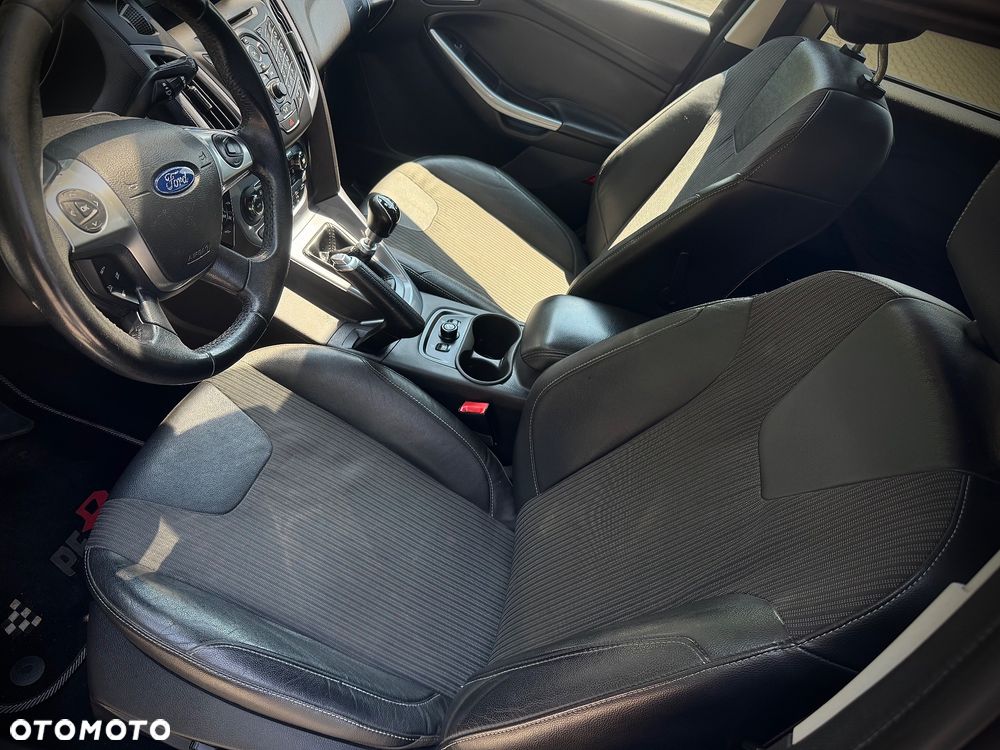 Ford Focus 1.0 EcoBoost Start-Stopp-System SYNC Edition - 11