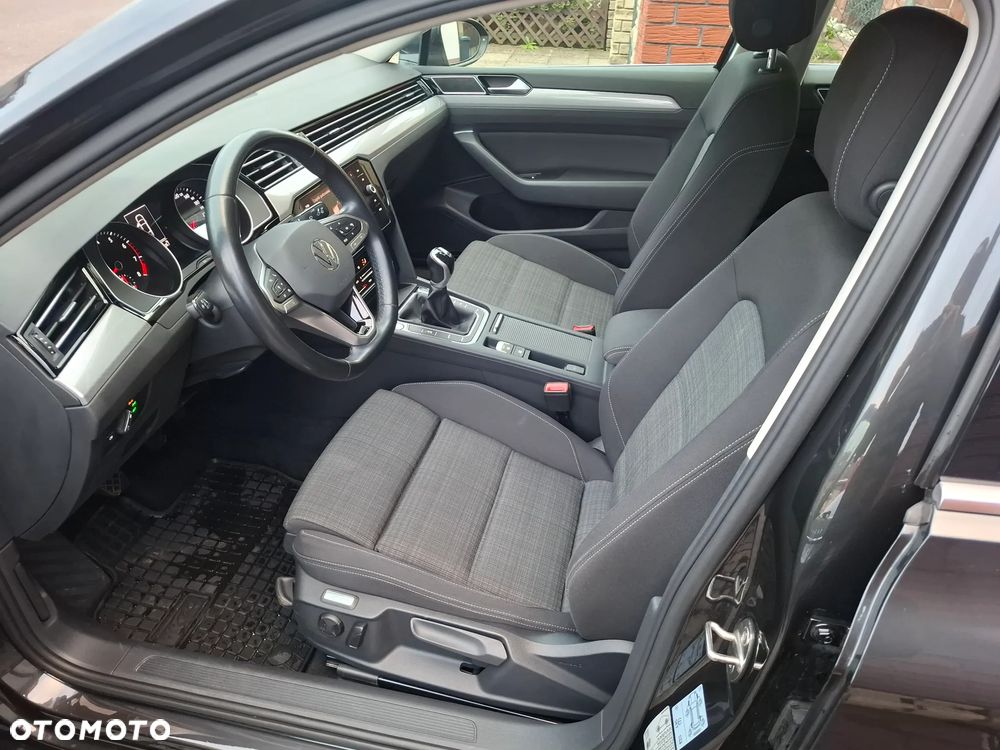 Volkswagen Passat 1.5 TSI EVO Business - 15