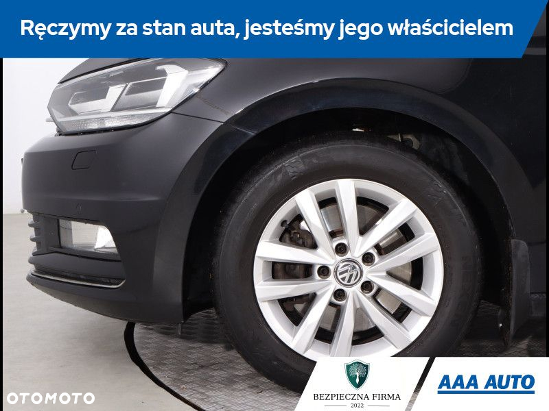 Volkswagen Touran - 16