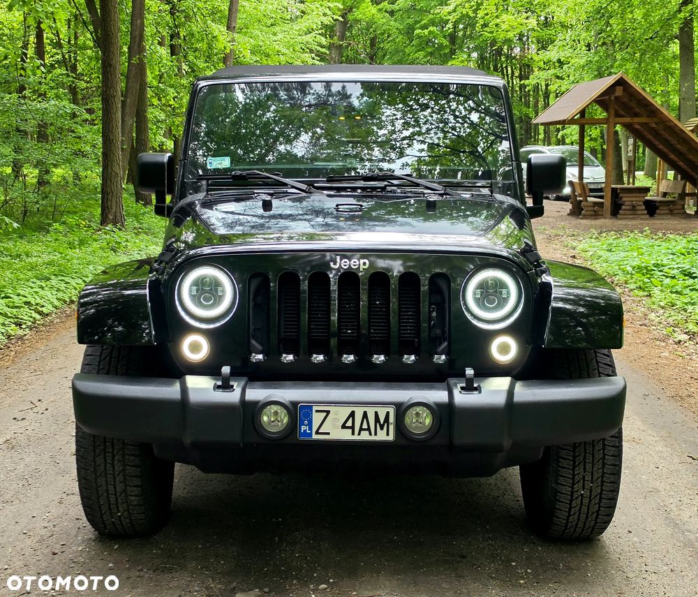 Jeep Wrangler 3.6 Unlim Sahara - 17