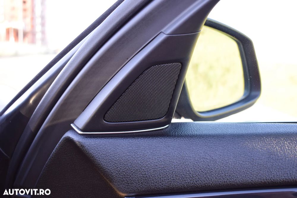 BMW Seria 5 525d xDrive Aut. - 23