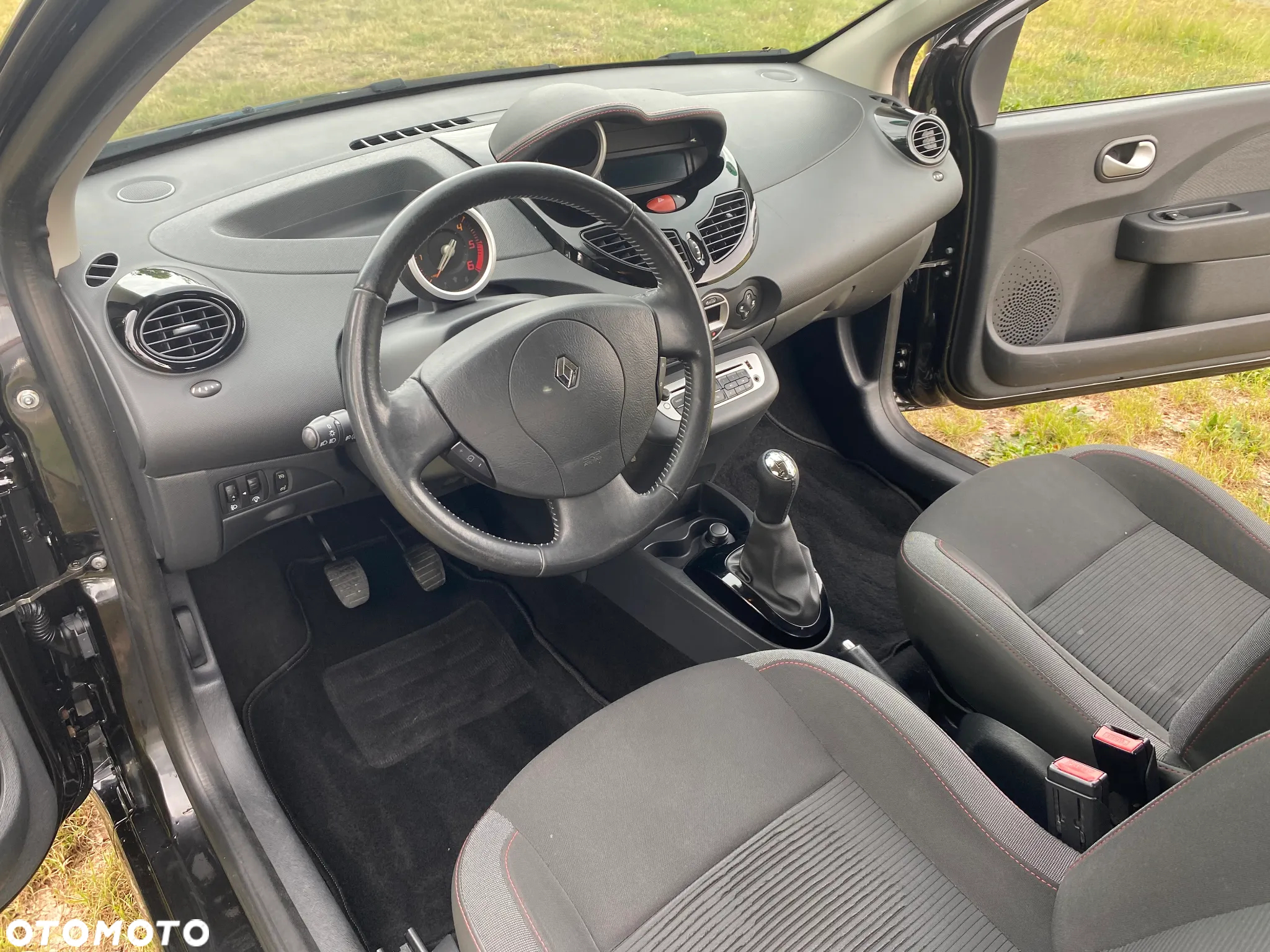 Renault Twingo dCi 85 Dynamique - 12