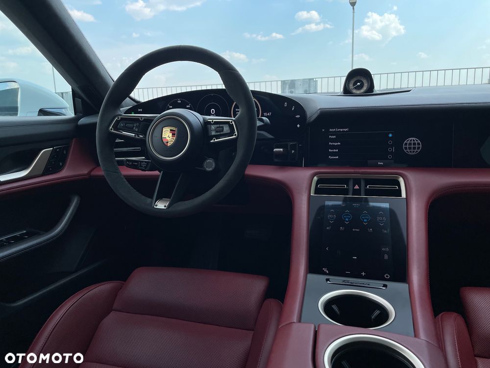 Porsche Taycan 4S Performance Plus - 22