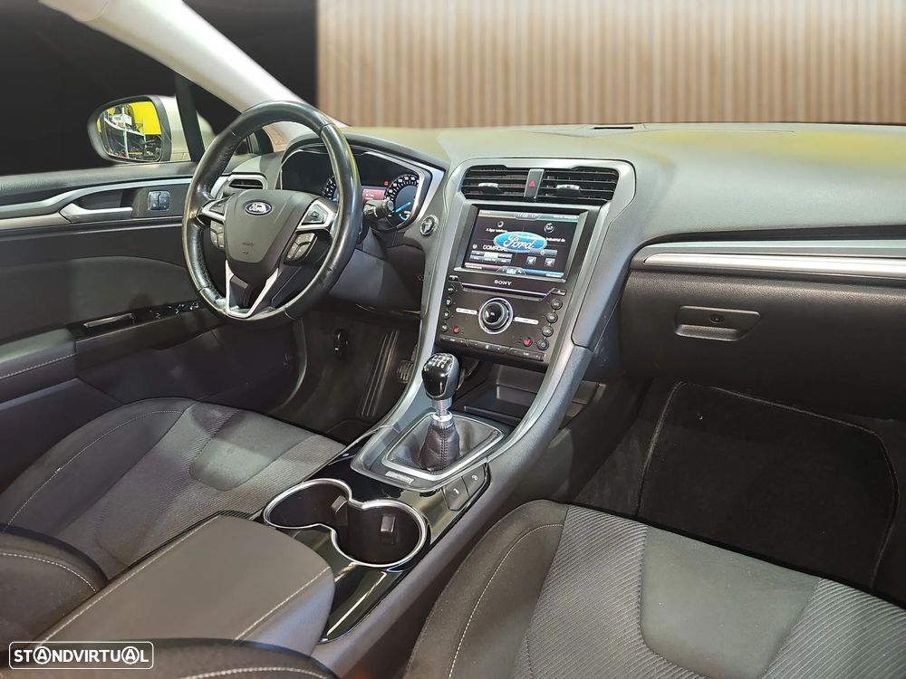 Ford Mondeo SW 1.6 TDCi Titanium - 12