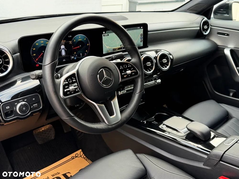 Mercedes-Benz CLA 200 d Shooting Brake 8G-DCT Progressive - 10