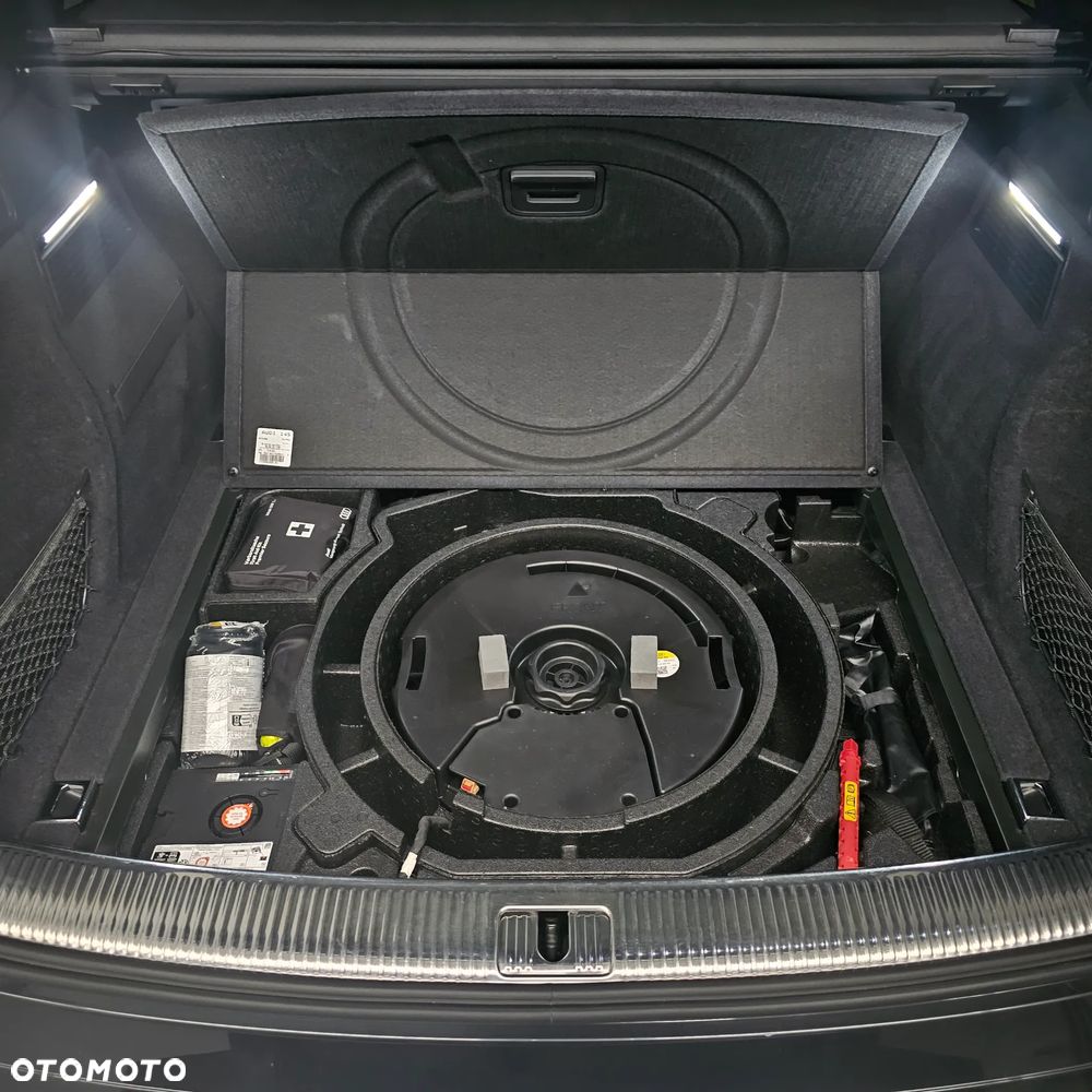Audi Q5 Sportback - 25