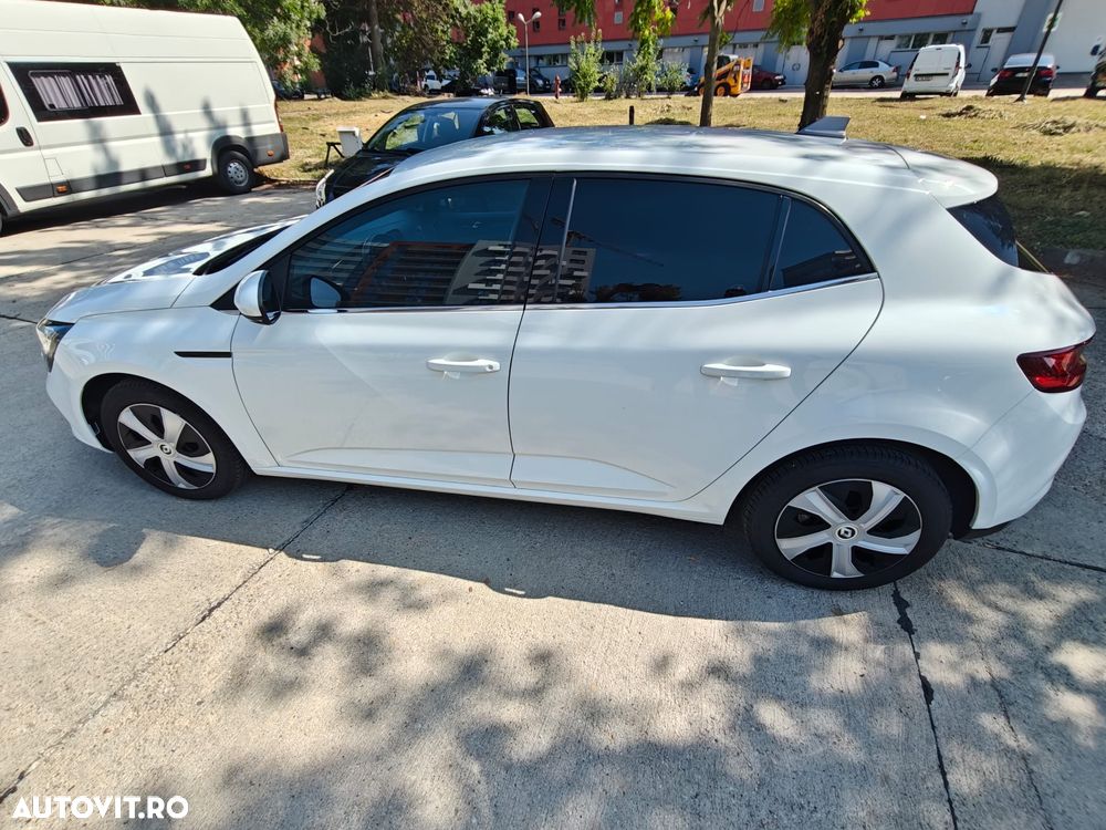 Renault Megane 2019 photo 3