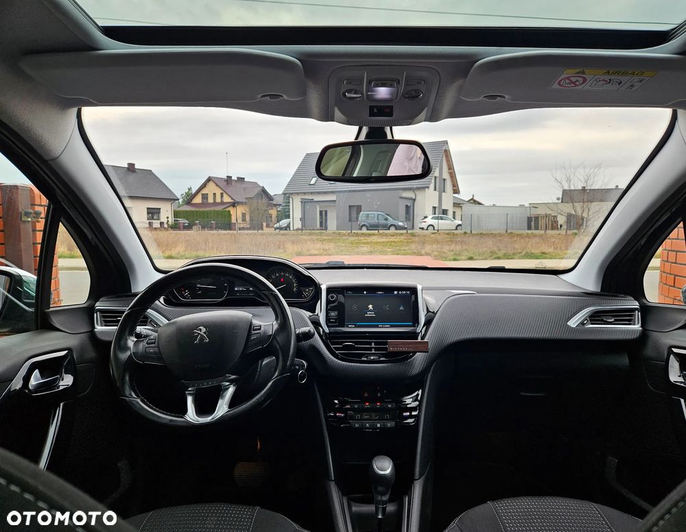 Peugeot 208 1.2 PureTech GPF Allure S&S EAT6 - 19