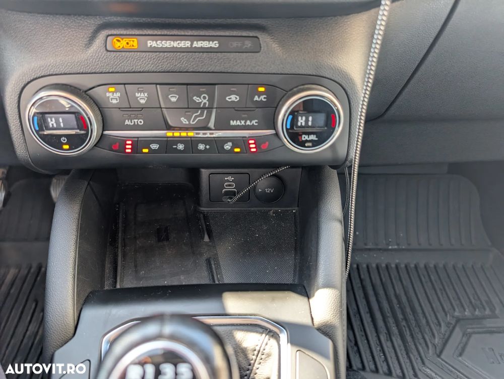 Ford Kuga 1.5 EcoBlue FWD Titanium X - 22
