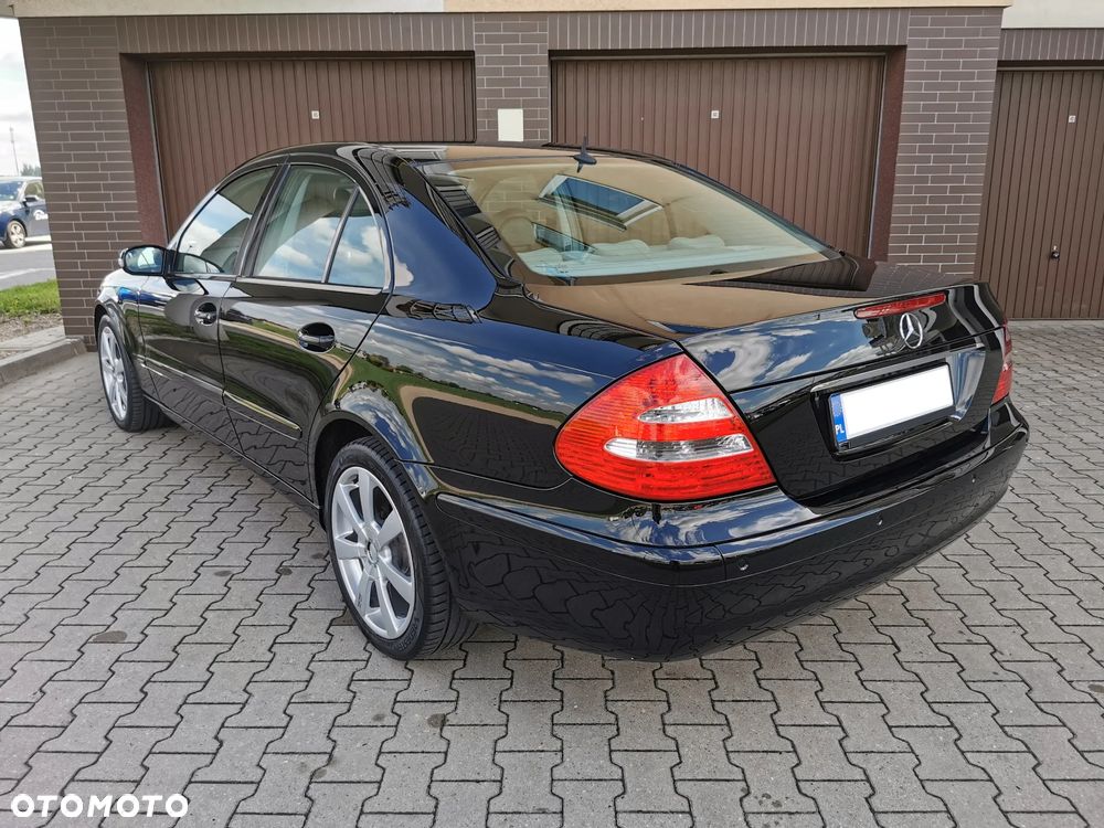 Mercedes-Benz Klasa E 240 Avantgarde - 30