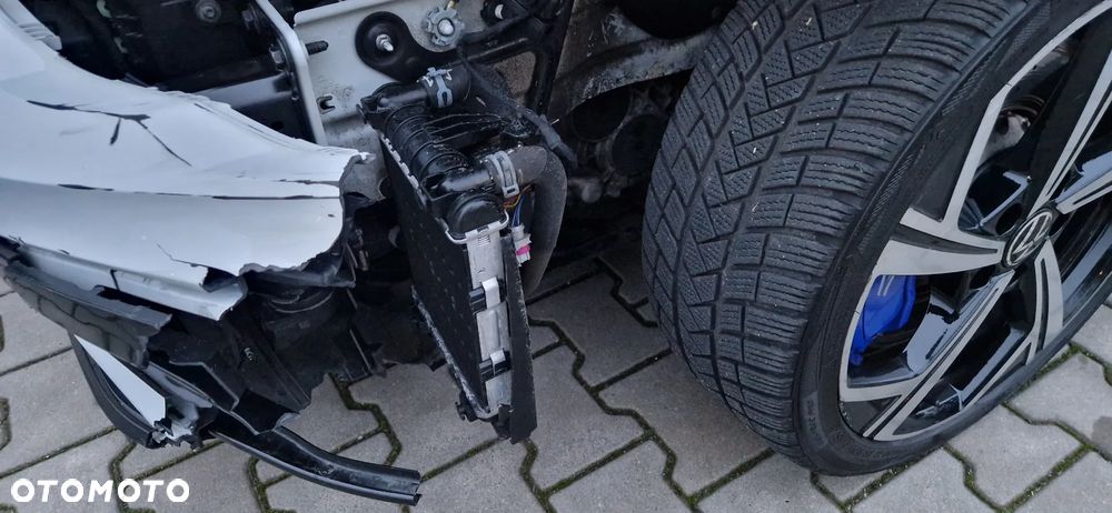 Volkswagen Golf - 17