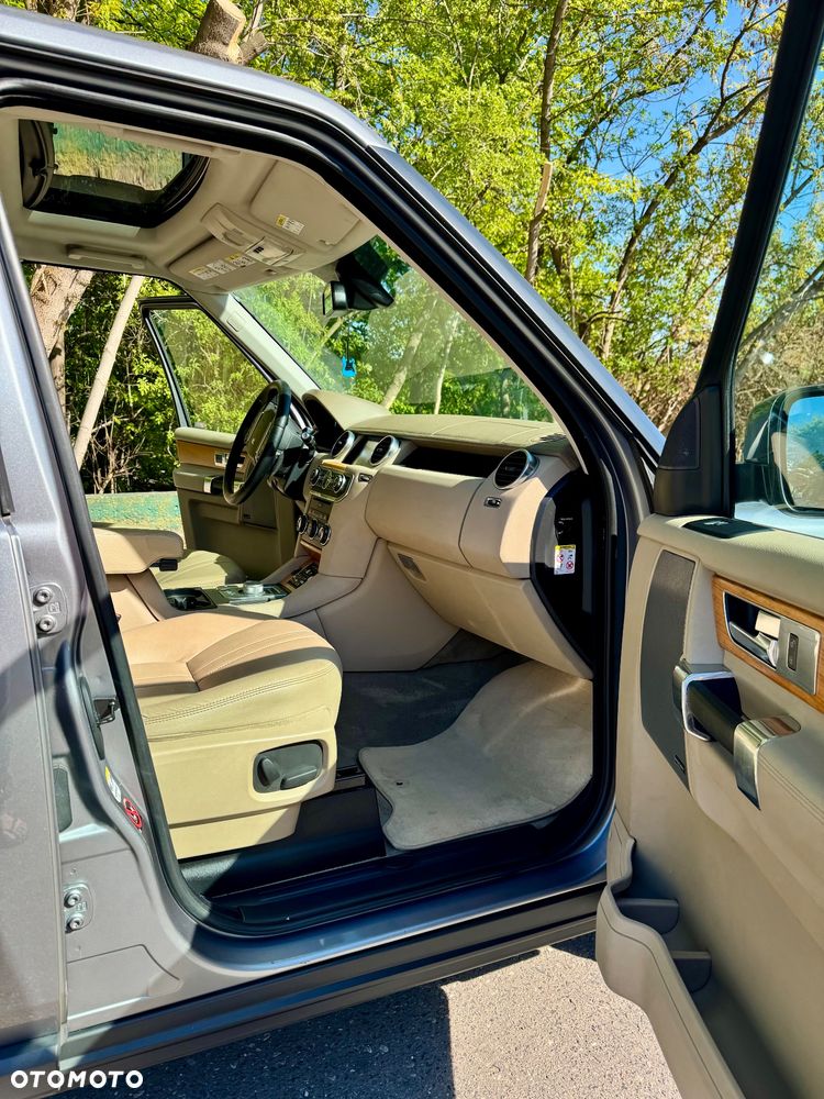 Land Rover Discovery 3.0SD V6 HSE - 9