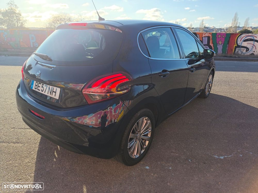 Peugeot 208 PureTech 110 Stop & Start Allure - 8