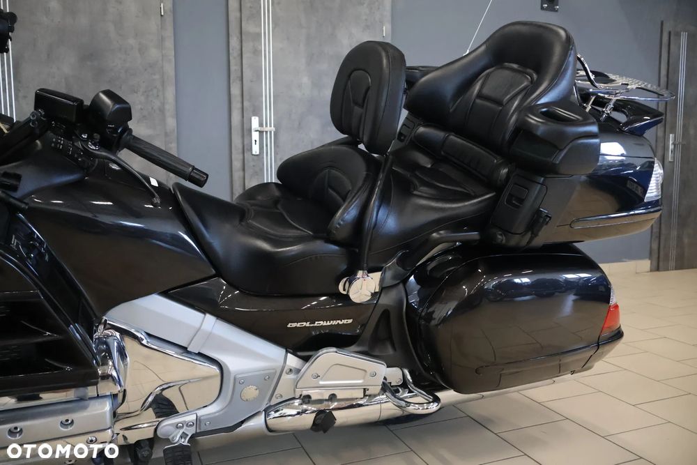 Honda GL - 27