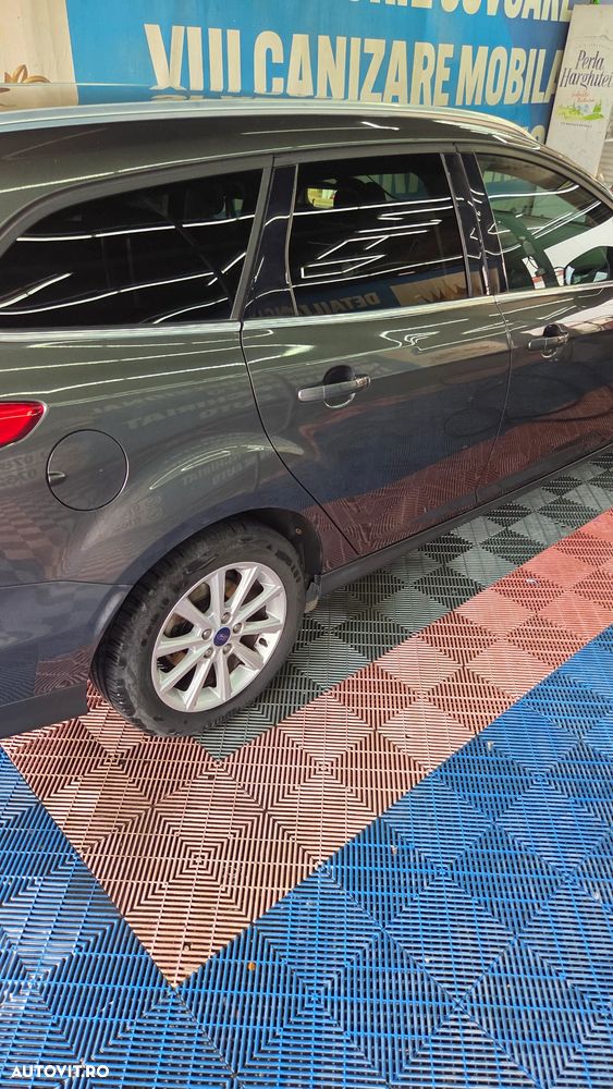 Ford Focus - 3