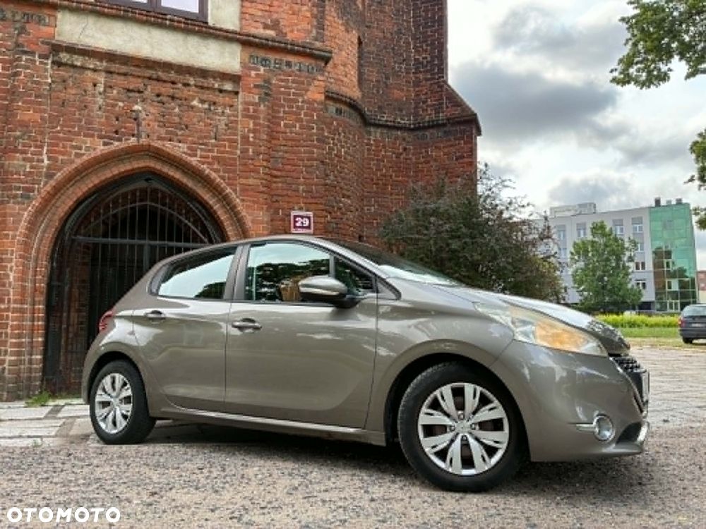 Peugeot 208 1.4 VTi Access - 5