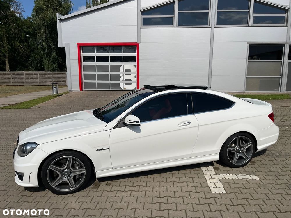 Mercedes-Benz Klasa C 63 AMG AMG SPEEDSHIFT MCT - 21