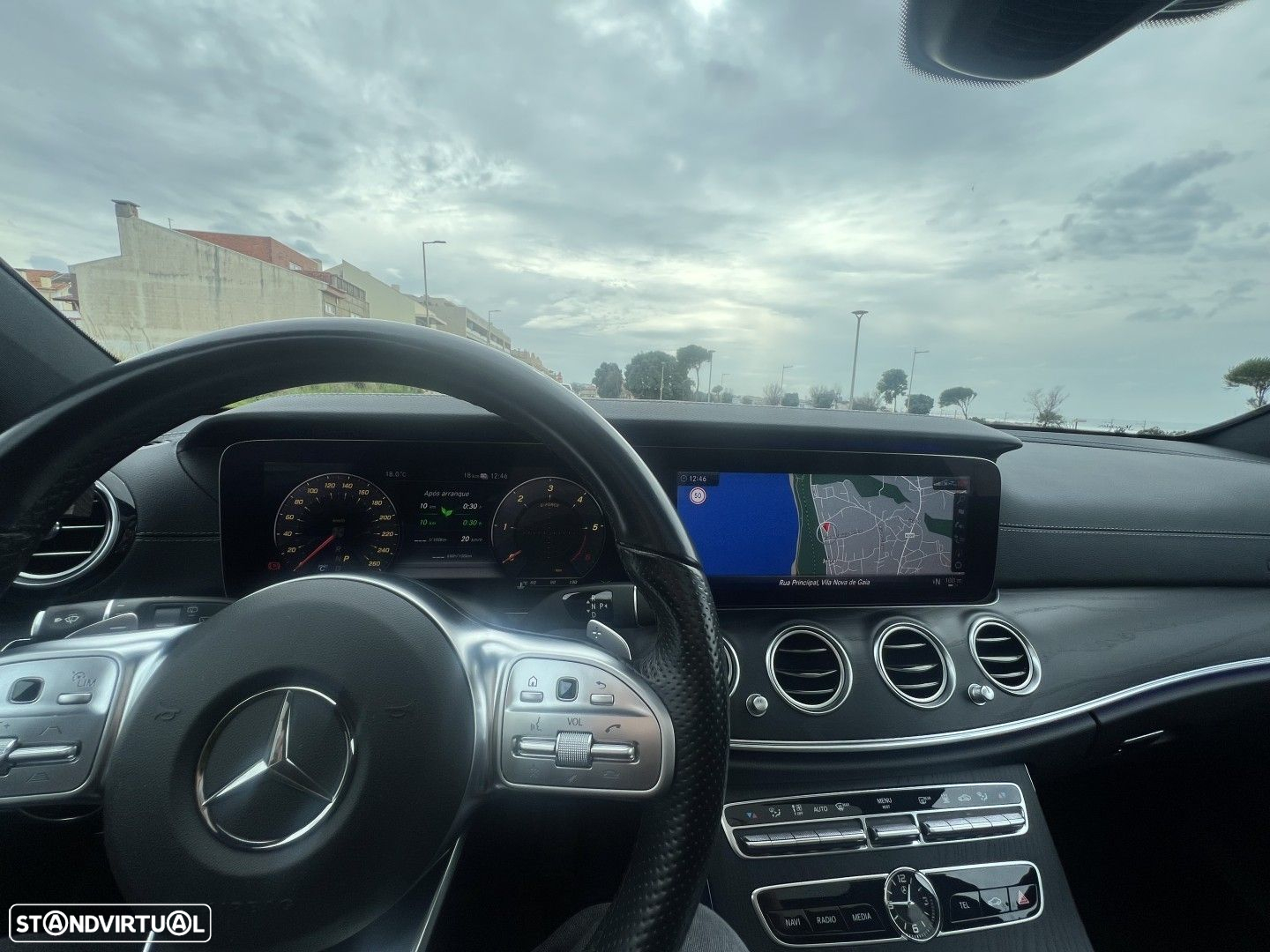 Mercedes-Benz E 300 de AMG Line - 40