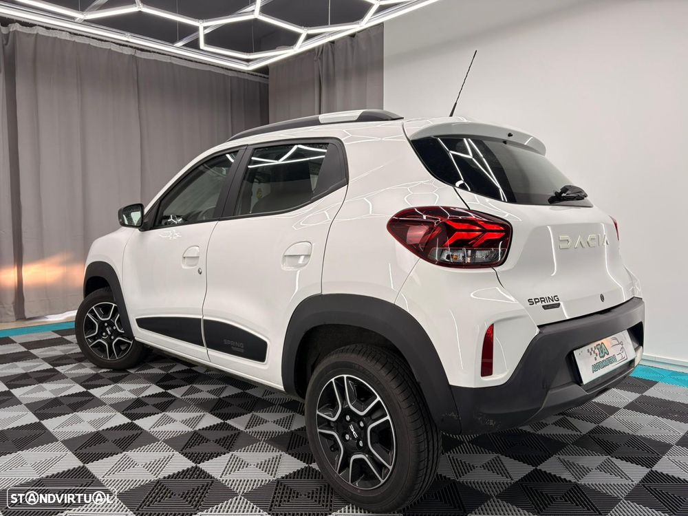 Dacia Spring ESSENTIAL - 4