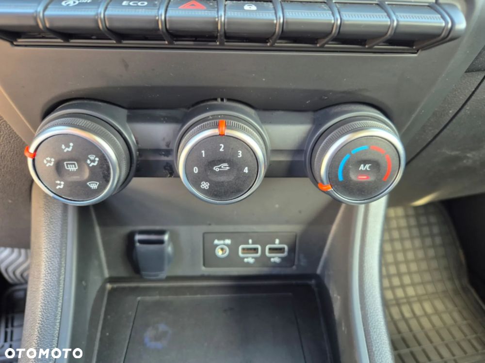 Renault Captur 1.0 TCe Techno - 25