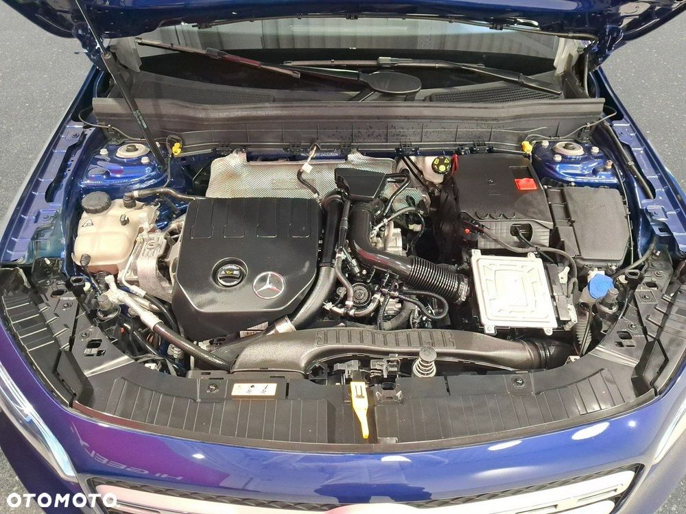 Mercedes-Benz GLB - 34