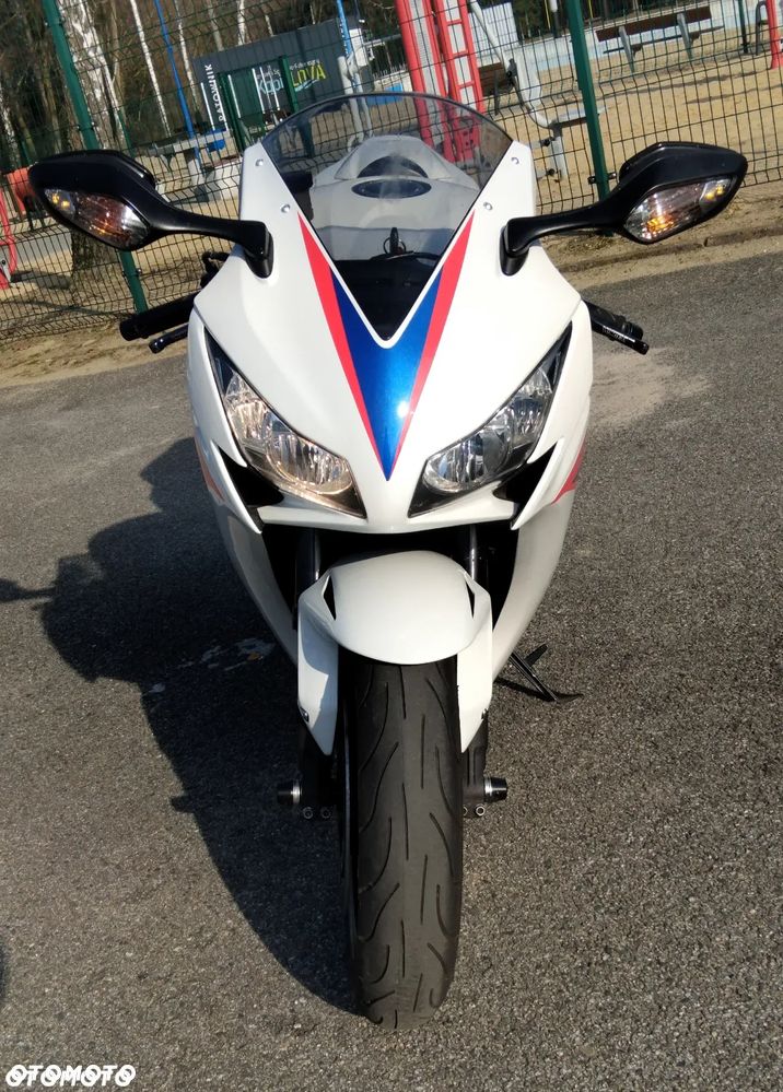 Honda CBR - 7