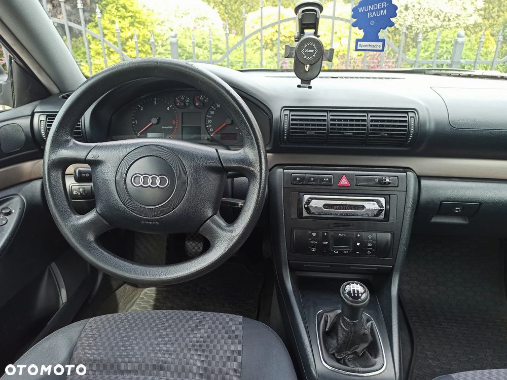 Audi A4 Avant 1.9 TDI - 23